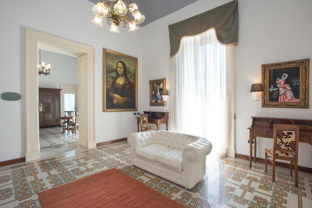 Palazzo Scarciglia - Dimora D'Epoca Bed & Breakfast Minervino di Lecce Exterior photo