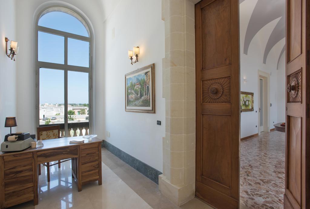 Palazzo Scarciglia - Dimora D'Epoca Bed & Breakfast Minervino di Lecce Exterior photo