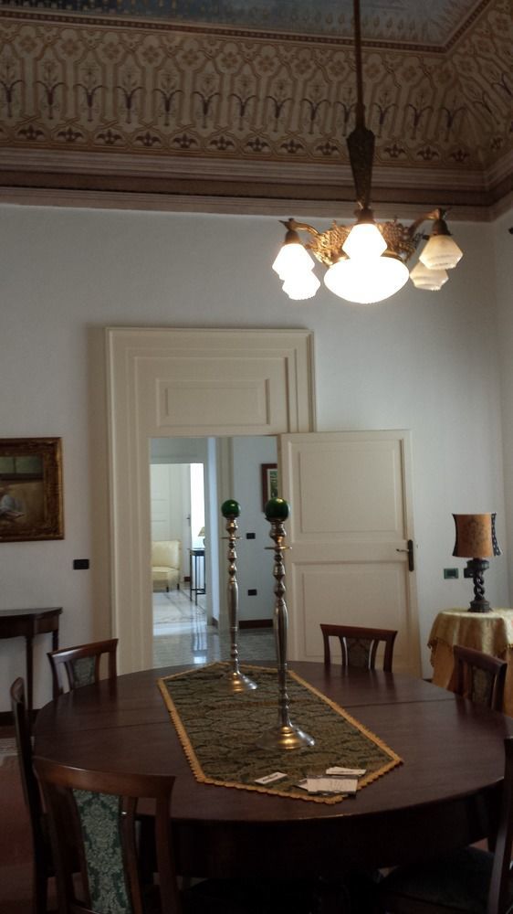 Palazzo Scarciglia - Dimora D'Epoca Bed & Breakfast Minervino di Lecce Exterior photo
